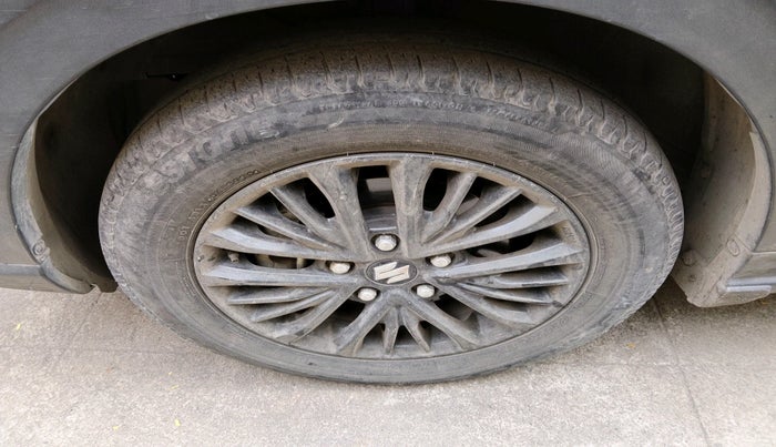 2020 Maruti XL6 ALPHA AT, Petrol, Automatic, 50,941 km, tyre