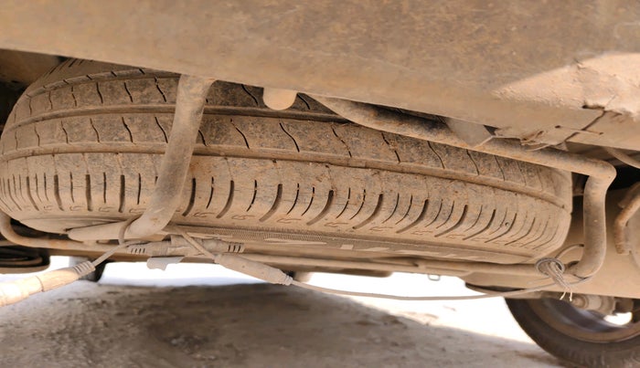 2012 Maruti Ertiga ZDI, Diesel, Manual, 1,58,455 km, tyre