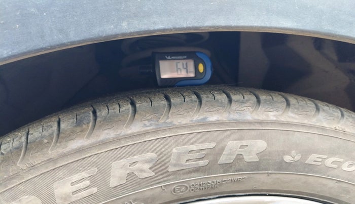 2017 Maruti S Cross ZETA 1.3, Diesel, Manual, 1,15,927 km, tyre