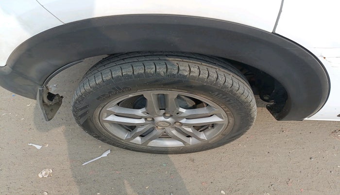 2022 Renault TRIBER RXZ, Petrol, Manual, 73,673 km, tyre