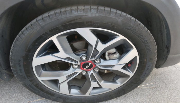 2022 KIA SELTOS HTE 1.5 DIESEL, Diesel, Manual, 75,801 km, tyre