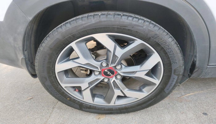 2022 KIA SELTOS HTE 1.5 DIESEL, Diesel, Manual, 75,801 km, tyre