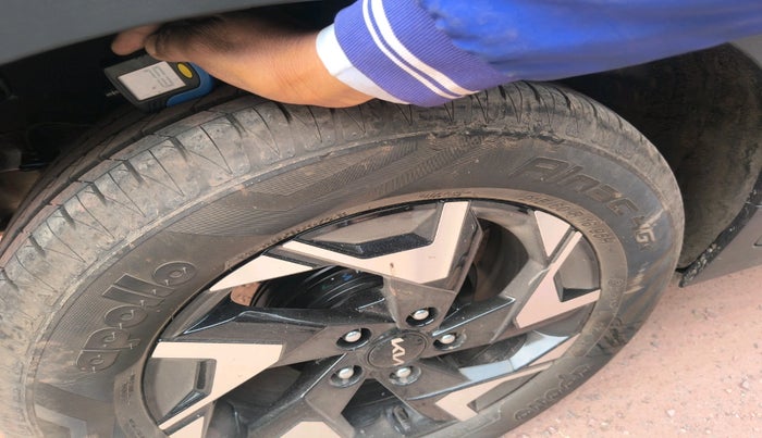 2025 KIA SONET HTK PLUS 1.2 PETROL MT, Petrol, Manual, 1,822 km, tyre