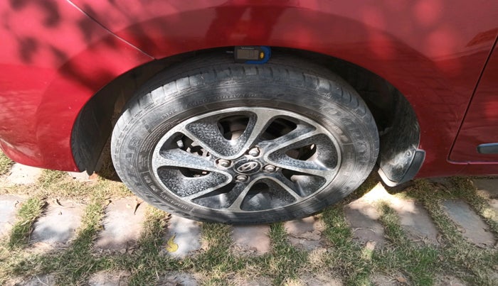 2018 Hyundai Grand i10 SPORTZ AT 1.2 KAPPA VTVT, Petrol, Automatic, 31,260 km, tyre