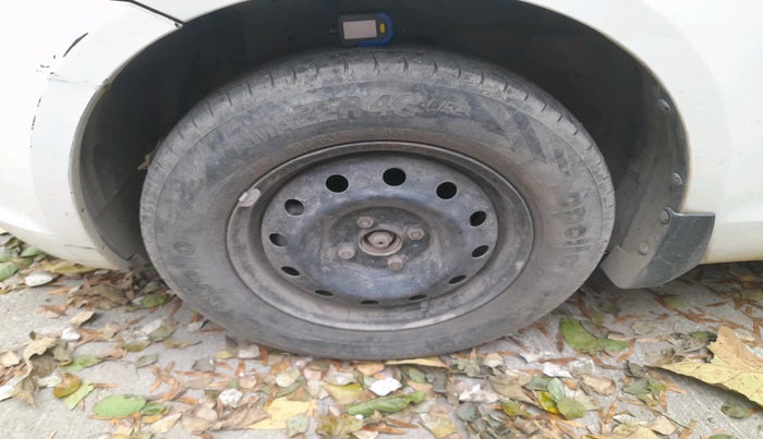 2013 Maruti Swift VDI, Diesel, Manual, 89,856 km, tyre