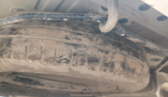 2023 Maruti Ertiga   VXI (O) CNG, Petrol, Manual, 71,365 km, tyre