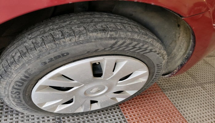 2016 Renault Pulse RXL PETROL, Petrol, Manual, 93,711 km, tyre