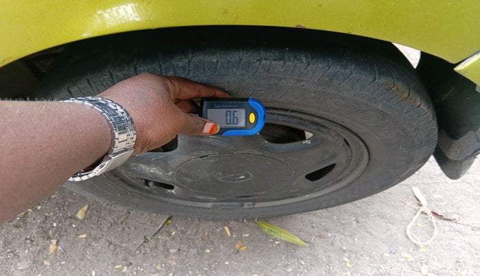 2011 Chevrolet Beat LS PETROL, Petrol, Manual, 76,505 km, tyre