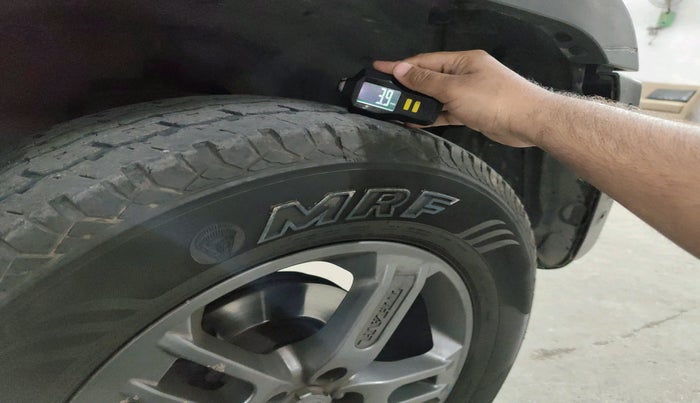 2021 Mahindra Thar LX  P 4WD AT CONVERTIBLE, Petrol, Automatic, 47,442 km, tyre