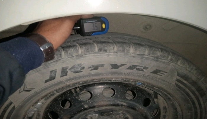 2019 Maruti Celerio VXI CNG, Petrol, Manual, 49,102 km, tyre