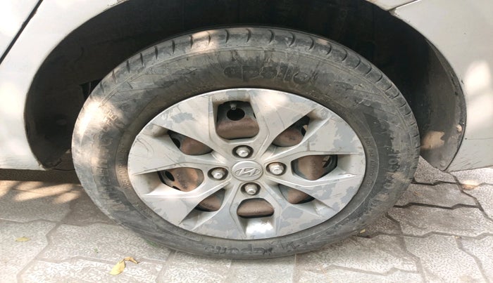 2016 Hyundai Xcent BASE 1.1, Diesel, Manual, 80,139 km, tyre