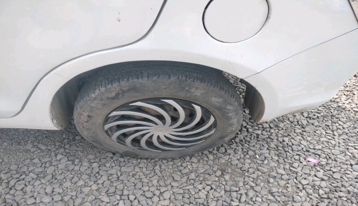 2014 Maruti Swift Dzire VDI, Diesel, Manual, 2,82,403 km, tyre