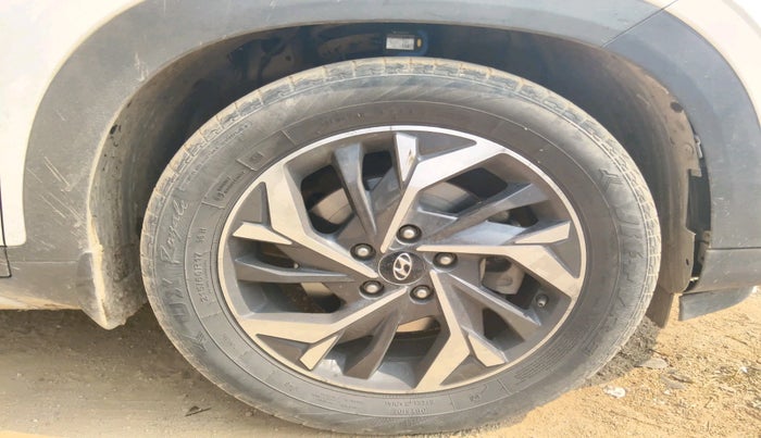 2022 Hyundai Creta SX (O) 1.5 DIESEL, Diesel, Manual, 1,14,198 km, tyre