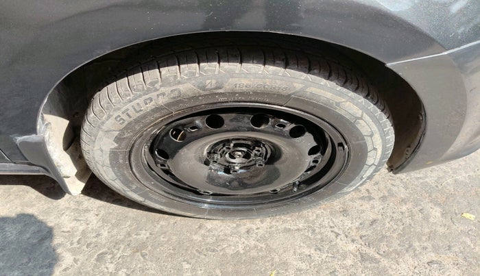 2019 Volkswagen Polo COMFORTLINE 1.0L MPI, Petrol, Manual, 83,565 km, tyre