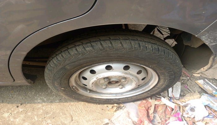 2014 Maruti Wagon R 1.0 LXI CNG, Petrol, Manual, 98,300 km, tyre