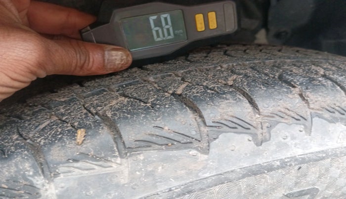 2023 Maruti Grand Vitara SIGMA SMART HYBRID, Petrol, Manual, 5,540 km, tyre