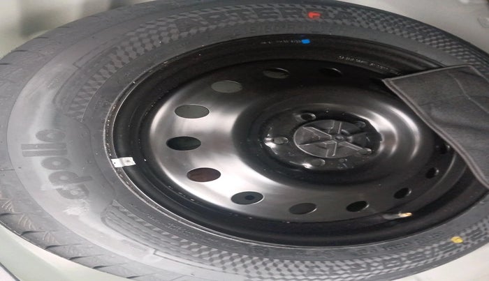 2023 Maruti Grand Vitara SIGMA SMART HYBRID, Petrol, Manual, 5,540 km, tyre