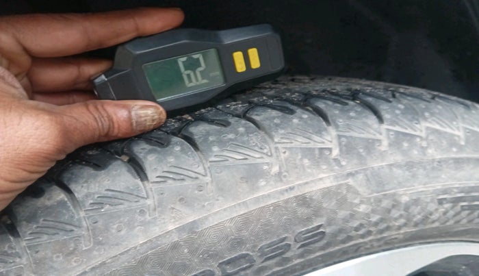 2023 Maruti Grand Vitara SIGMA SMART HYBRID, Petrol, Manual, 5,540 km, tyre