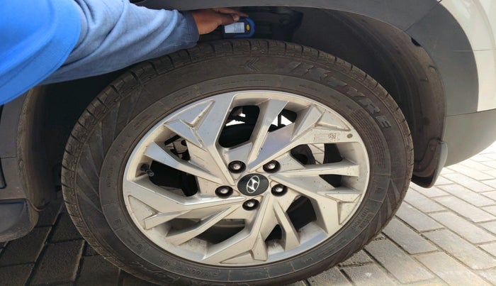 2021 Hyundai Creta SX EXECUTIVE 1.5 PETROL, Petrol, Manual, 33,658 km, tyre