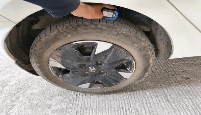 2023 Tata TIAGO EV XZ PLUS TECH LUX LONG RANGE FAST CHARGER, Electric, Automatic, 1,05,086 km, tyre