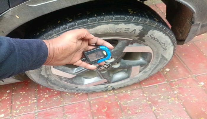 2019 Hyundai VENUE SX 1.0 TURBO, Petrol, Manual, 47,689 km, tyre