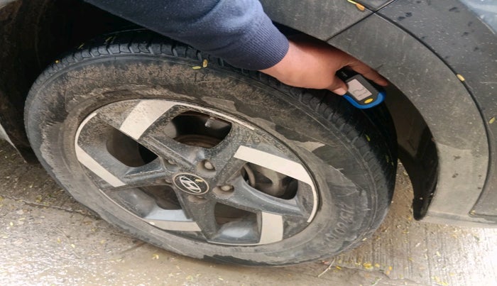 2019 Hyundai VENUE SX 1.0 TURBO, Petrol, Manual, 47,689 km, tyre