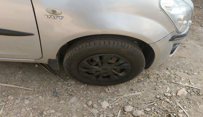 2014 Maruti Ritz VXI, Petrol, Manual, 1,47,744 km, tyre