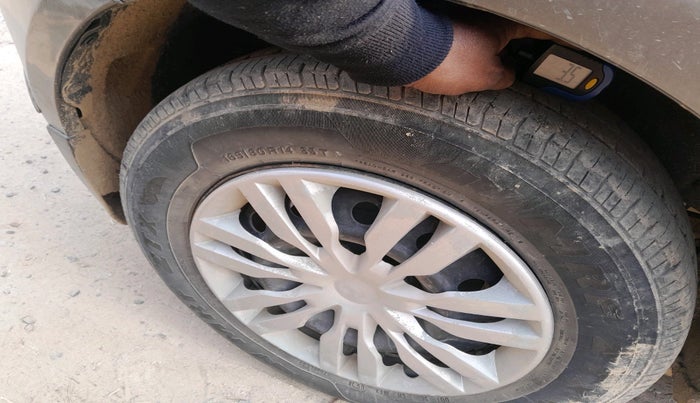 2013 Maruti Swift VXI, Petrol, Manual, 1,12,756 km, tyre