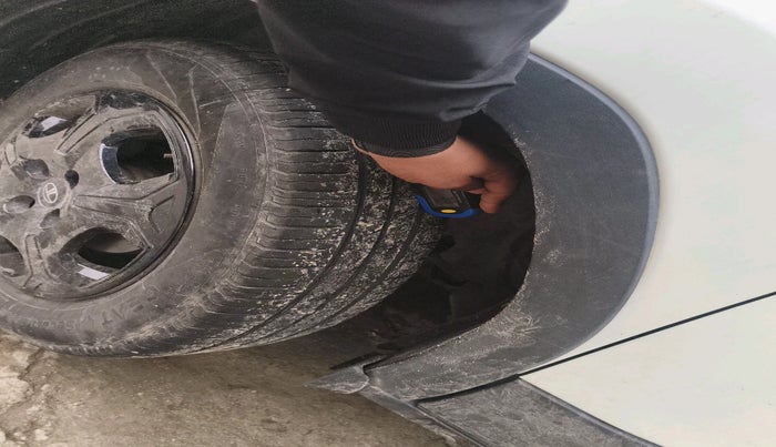 2023 Tata PUNCH ACCOMPLISHED MT, Petrol, Manual, 25,711 km, tyre