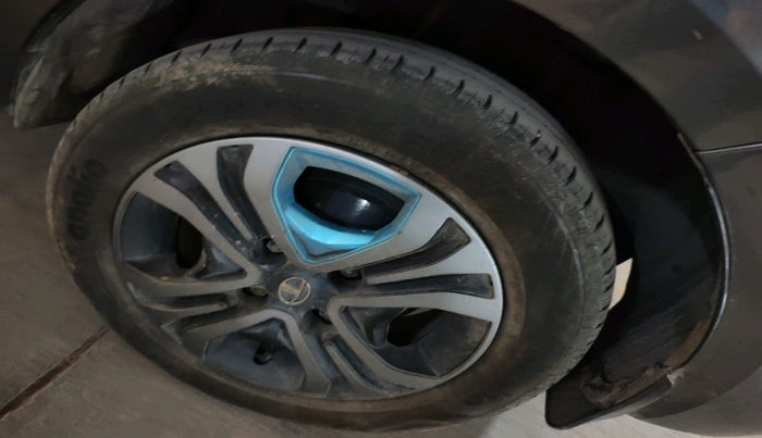 2022 Tata TIGOR EV XZ PLUS, Electric, Automatic, 37,831 km, tyre