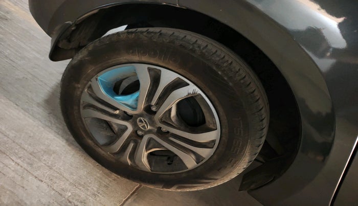 2022 Tata TIGOR EV XZ PLUS, Electric, Automatic, 37,831 km, tyre