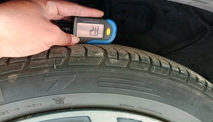 2018 Tata TIAGO NRG PETROL, Petrol, Manual, 67,804 km, tyre