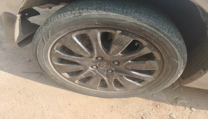 2017 Maruti Baleno ZETA DIESEL 1.3, Diesel, Manual, 1,01,627 km, tyre