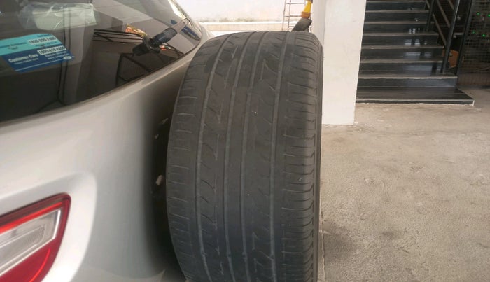 2015 Ford Ecosport TITANIUM 1.5L DIESEL, Diesel, Manual, 1,00,983 km, tyre