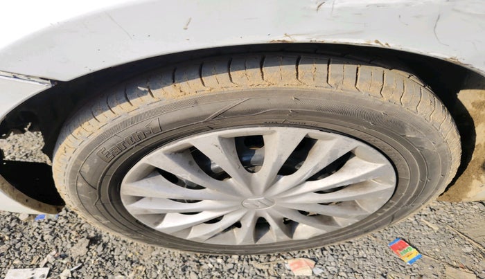 2016 Maruti Ciaz VDI+ SHVS, Diesel, Manual, 2,17,533 km, tyre