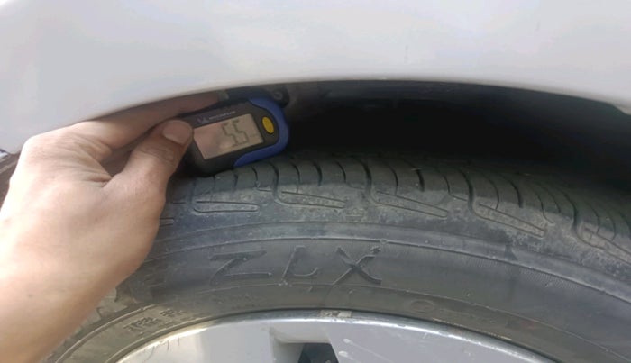 2016 Hyundai Xcent S 1.2, CNG, Manual, 80,500 km, tyre