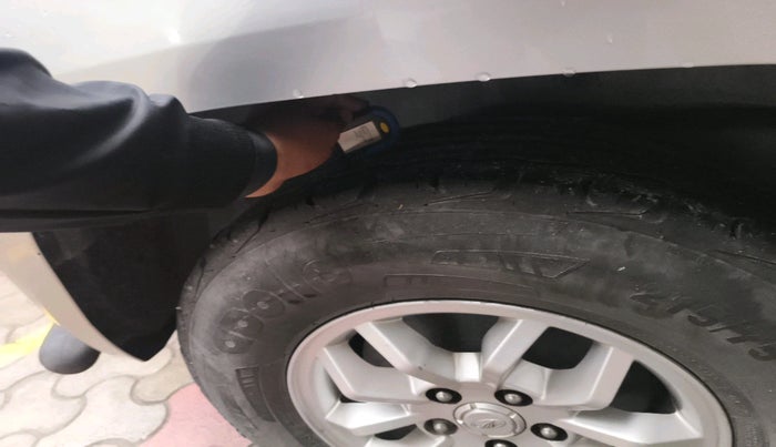 2016 Mahindra TUV300 T8, Diesel, Manual, 1,11,888 km, tyre