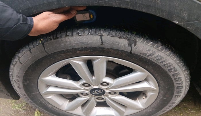 2015 Hyundai Creta SX PLUS 1.6 PETROL, Petrol, Manual, 89,381 km, tyre