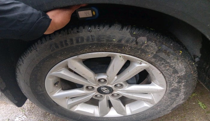 2015 Hyundai Creta SX PLUS 1.6 PETROL, Petrol, Manual, 89,381 km, tyre