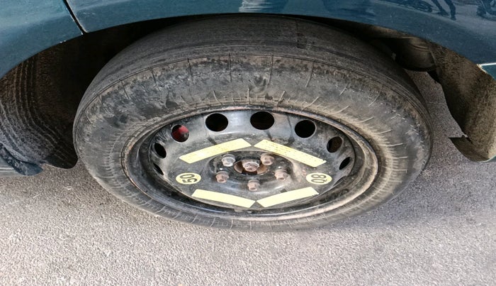 2011 Audi Q7 3.0 TDI QUATTRO, Diesel, Automatic, 1,06,549 km, tyre