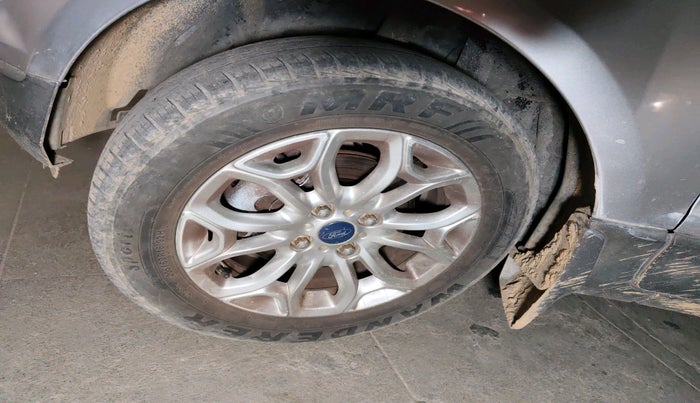 2015 Ford Ecosport TITANIUM 1.5L PETROL AT, Petrol, Automatic, 65,917 km, tyre