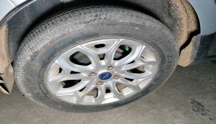 2015 Ford Ecosport TITANIUM 1.5L PETROL AT, Petrol, Automatic, 65,917 km, tyre