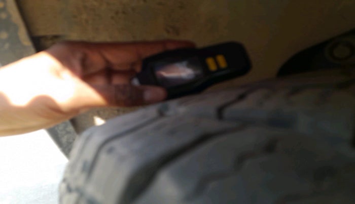 2022 Tata Harrier XTA 2.0L KRYOTEC PLUS, Diesel, Automatic, 84,274 km, tyre