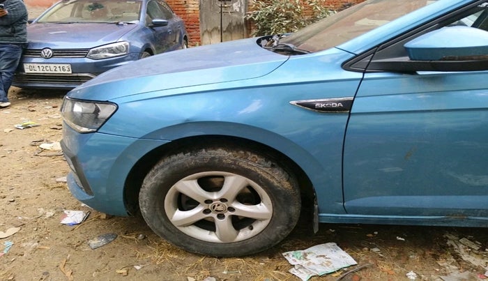 2022 Skoda SLAVIA ACTIVE 1.0L TSI MT, Petrol, Manual, 31,563 km, tyre