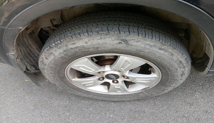 2014 Mahindra XUV500 W8, Diesel, Manual, 1,48,387 km, tyre