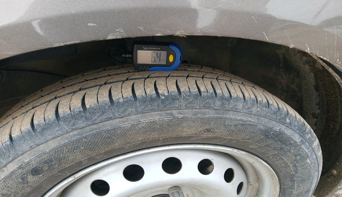 2013 Honda Amaze 1.2L I-VTEC S, Petrol, Manual, 1,74,505 km, tyre