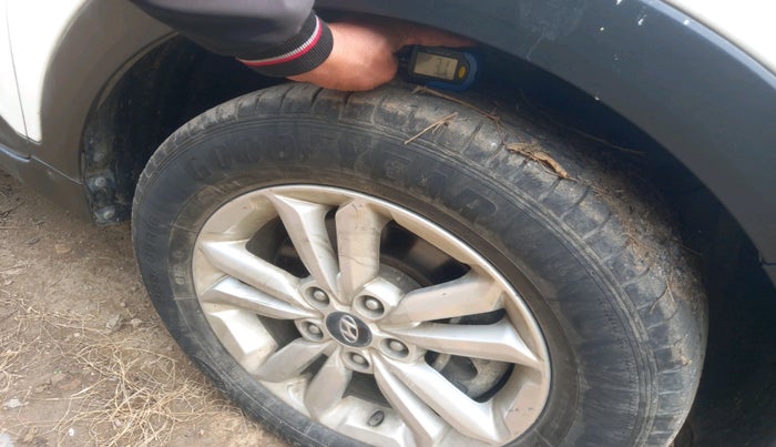 2016 Hyundai Creta SX PLUS 1.6 PETROL, Petrol, Manual, 1,12,935 km, tyre