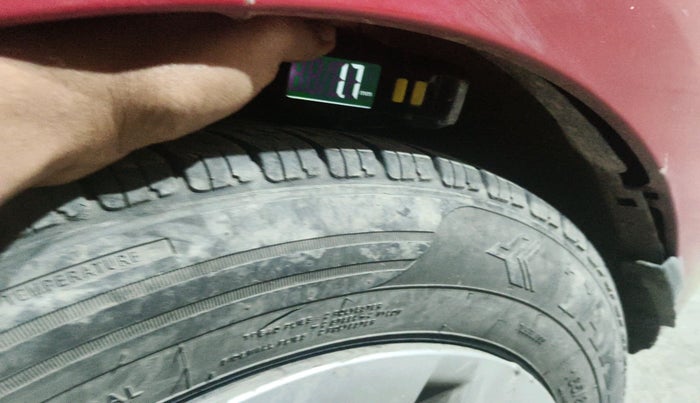 2014 Hyundai Xcent S 1.1 CRDI, Diesel, Manual, 1,37,582 km, tyre