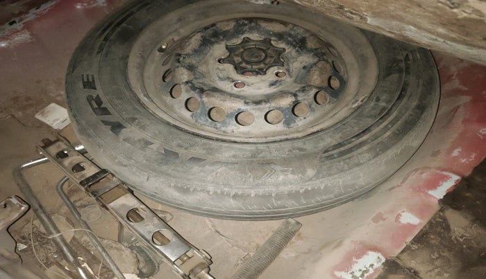 2014 Hyundai Xcent S 1.1 CRDI, Diesel, Manual, 1,37,582 km, tyre