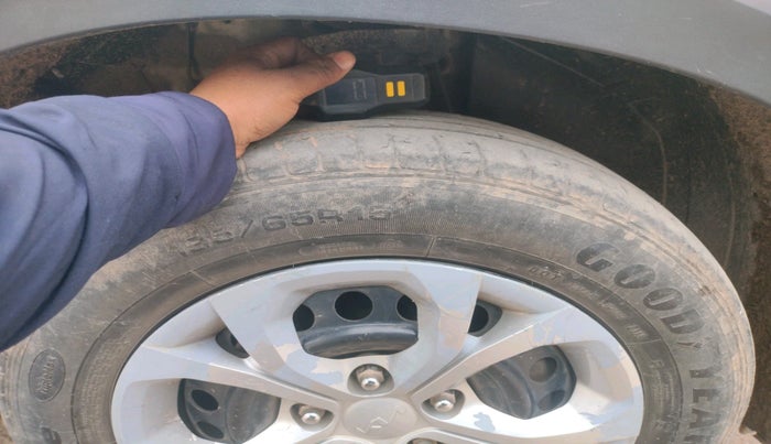 2021 KIA SONET HTE 1.5, Diesel, Manual, 1,24,338 km, tyre